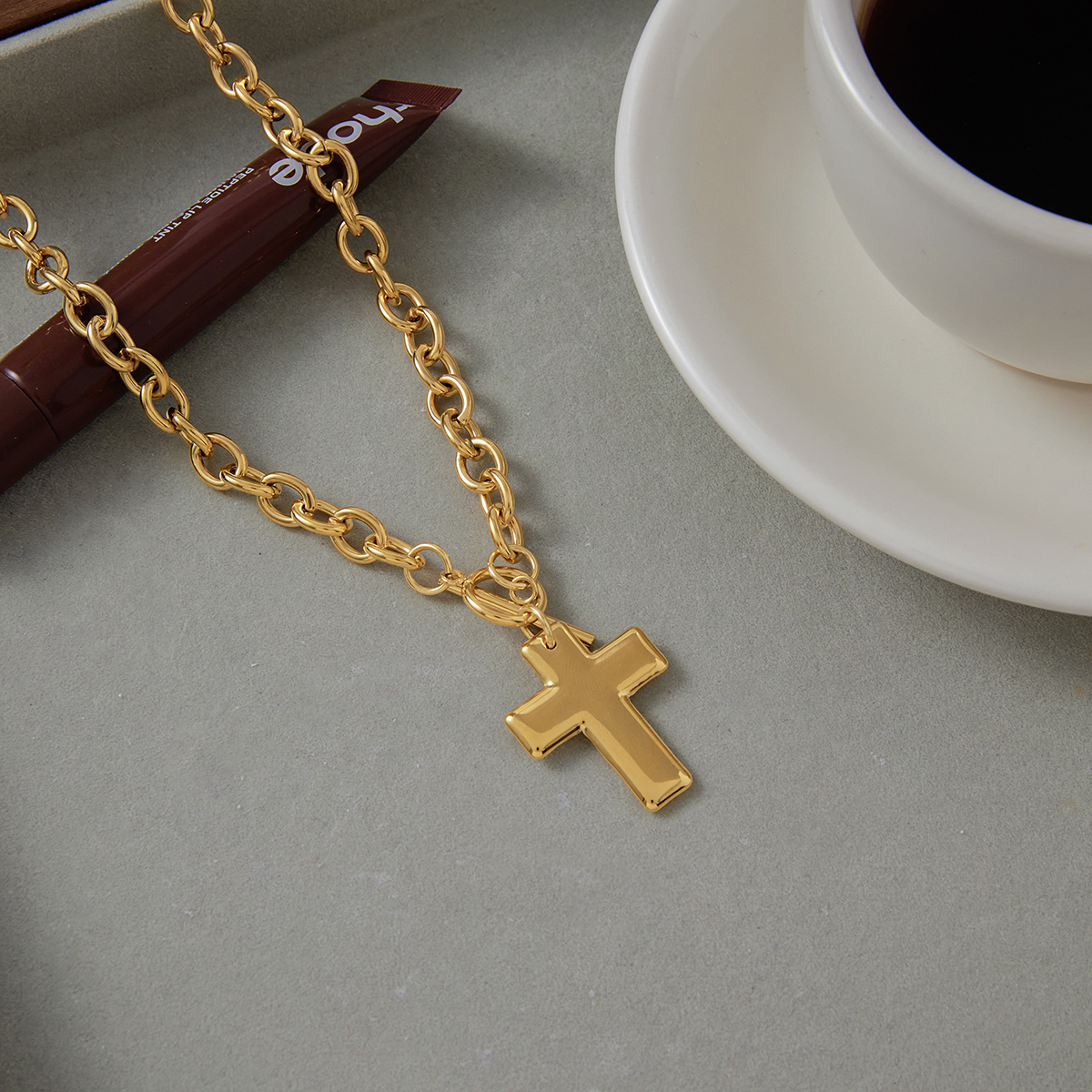 Women's Vintage Style 18K Gold Stainless Steel Smooth Cross Pendant OT Clasp Necklace 42CM
