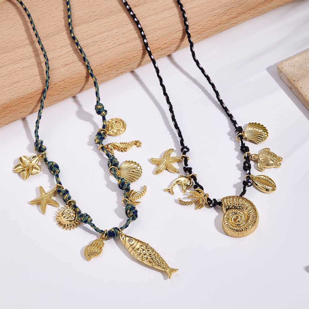 Classic Shellfish Dolphin Turtle Starfish Coconut Tree Sunwheel Conch Shell Necklace Women Casual Fashion Jewelry Accessories
