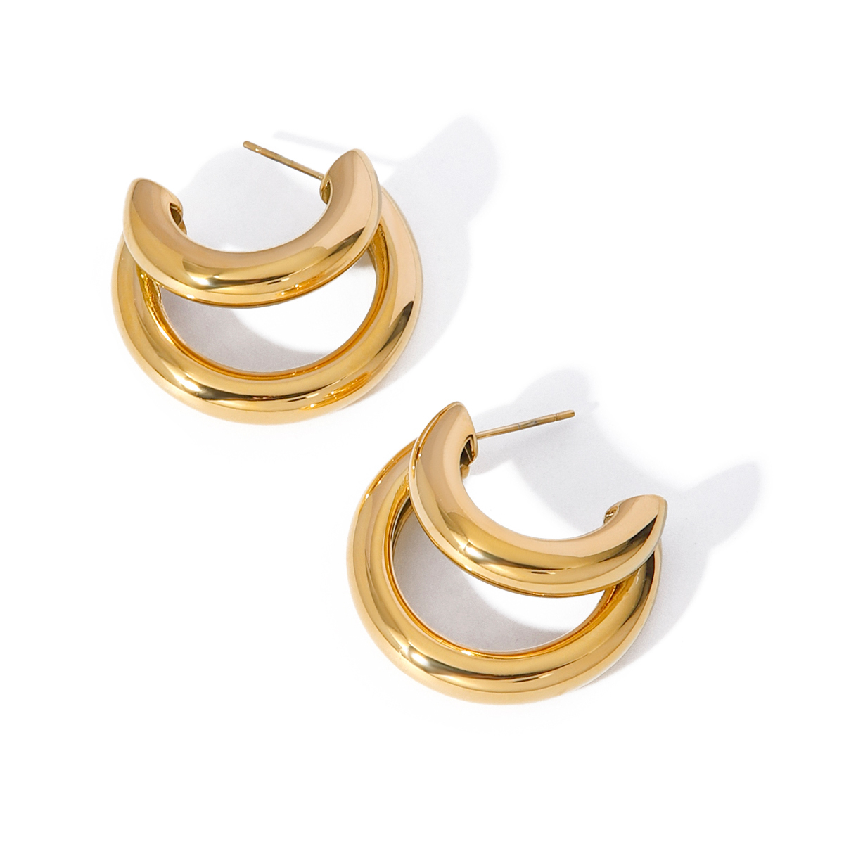 304 Stainless Steel Solid Color PVD Coated 18K Gold Plated Simple Style Classic Style Plating Gold Ear Studs
