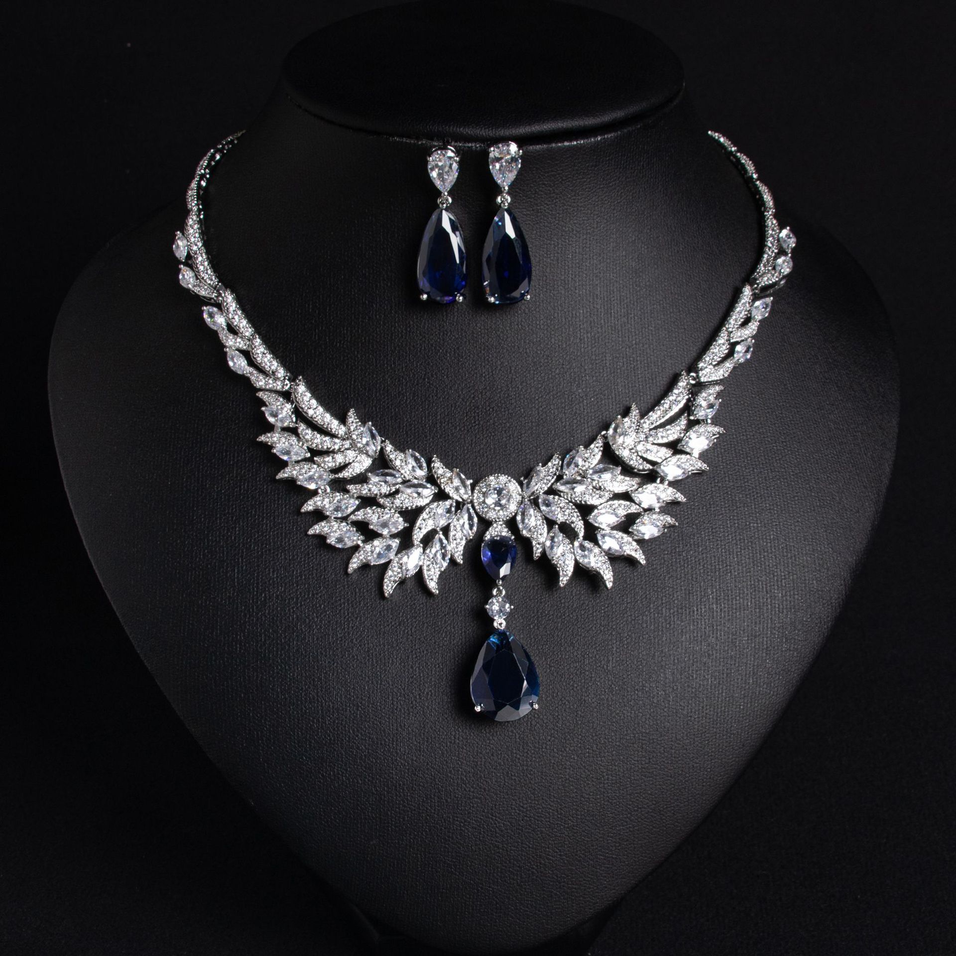 Zircon Jewelry Set Embedded Waterdrop Emerald Gem Necklace Earrings Oxidized Zirconia Ethnic Style Women's Fashion Accessories