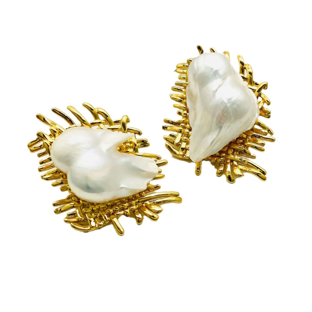 Fashionable Baroque Pearl Stud Earrings Natural Freshwater Women's Elegant Classic Versatile Design Geometric Pattern Jewelry