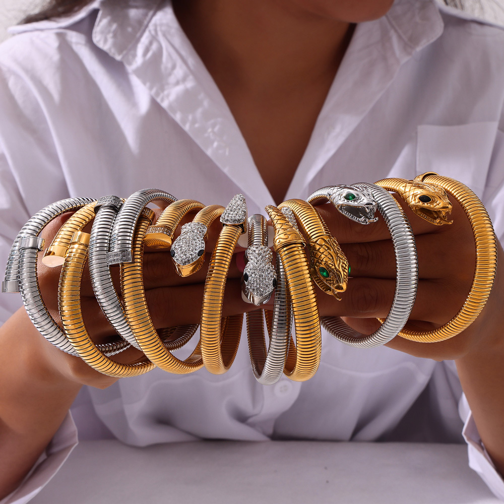 PVD Coated Real Gold Plated 18K Gold Snake 304 Stainless Steel Casual Modern Style Classic Style Waterproof Non Tarnish 304 Stainless Steel Bangle