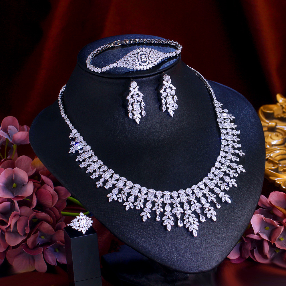 Elegant 4-Piece Zircon Jewelry Set For Women Sparkling Copper Necklace Earrings Bracelet Ring Suite For Wedding Banquet Evening Dress