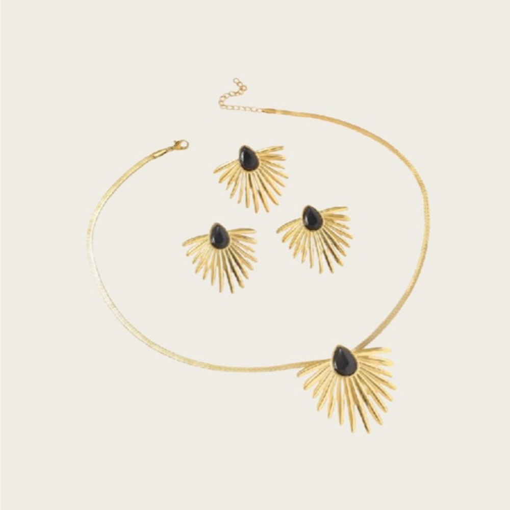 Stainless Steel 18K Vacuum Gold Plated Personality Trendy 18K Water Drop Petal Shape Blade Chain Necklace Titanium Steel Three-Piece Jewelry Set Women's Jewelry Accessories