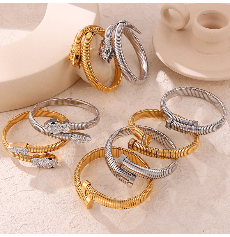 PVD Coated Real Gold Plated 18K Gold Snake 304 Stainless Steel Casual Modern Style Classic Style Waterproof Non Tarnish 304 Stainless Steel Bangle