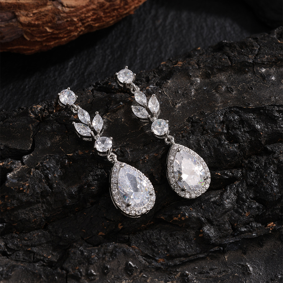 Elegant Long Waterdrop Zircon Earrings For Women Fashionable Classic Bridal Party Dress Jewelry Accessories European Style