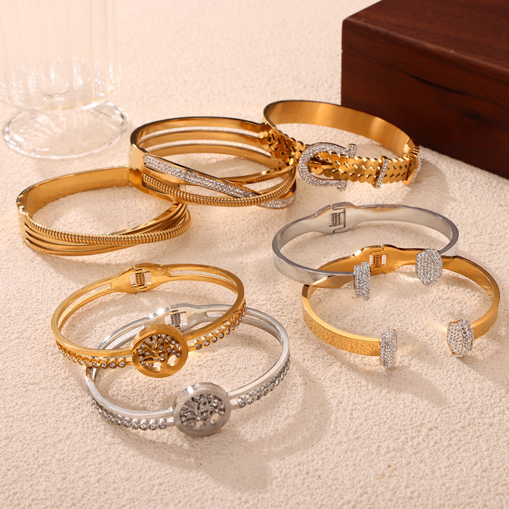 PVD Coated Real Gold Plated 18K Gold Life Tree 304 Stainless Steel Retro Classic Style British Style Waterproof Non Tarnish 304 Stainless Steel Bangle