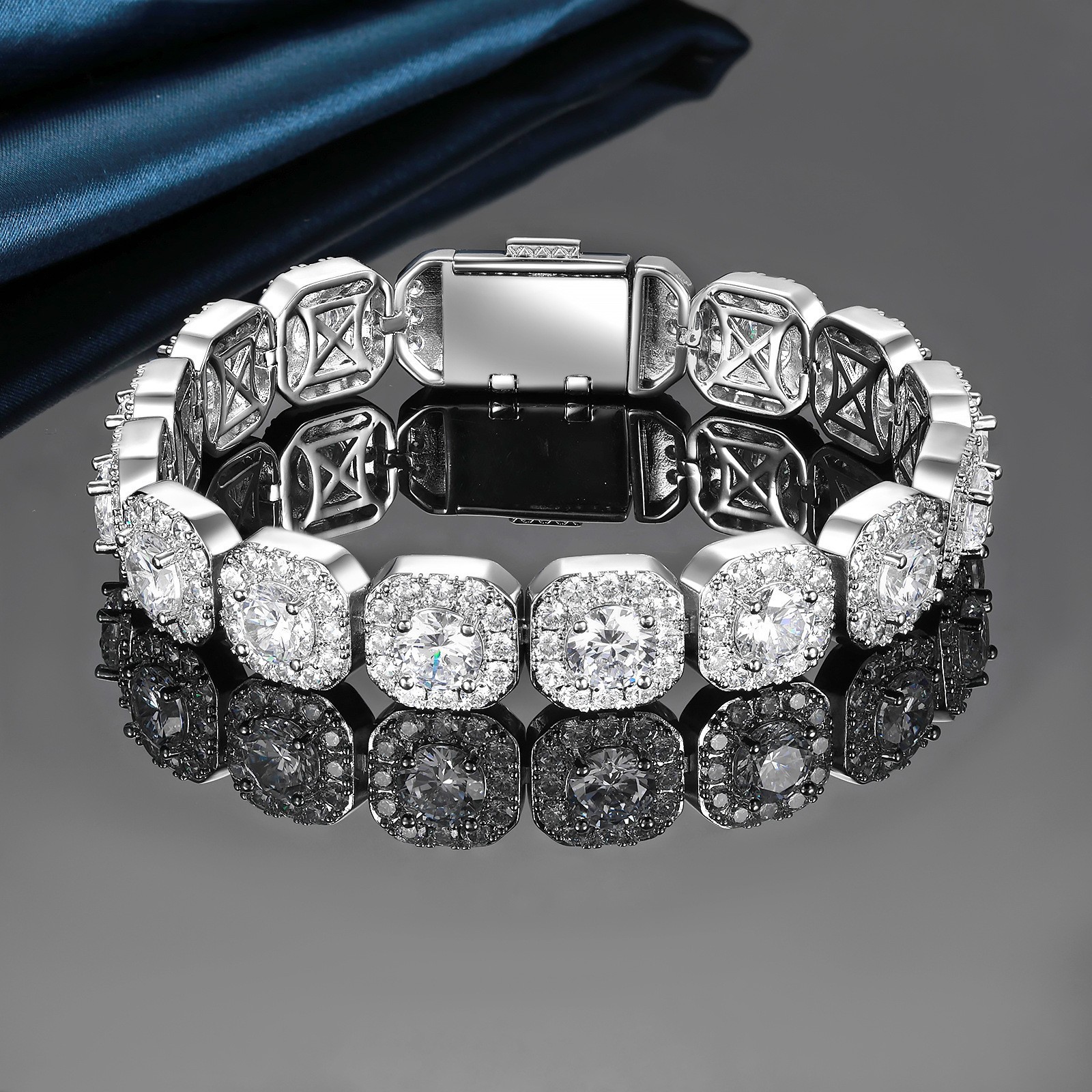 Cuban Bracelet 12mm Wide Rock Sugar Chain Zircon Bracelet Flip Cover Men's Bracelet Trendy Jewelry Tennis Bracelet Accessories