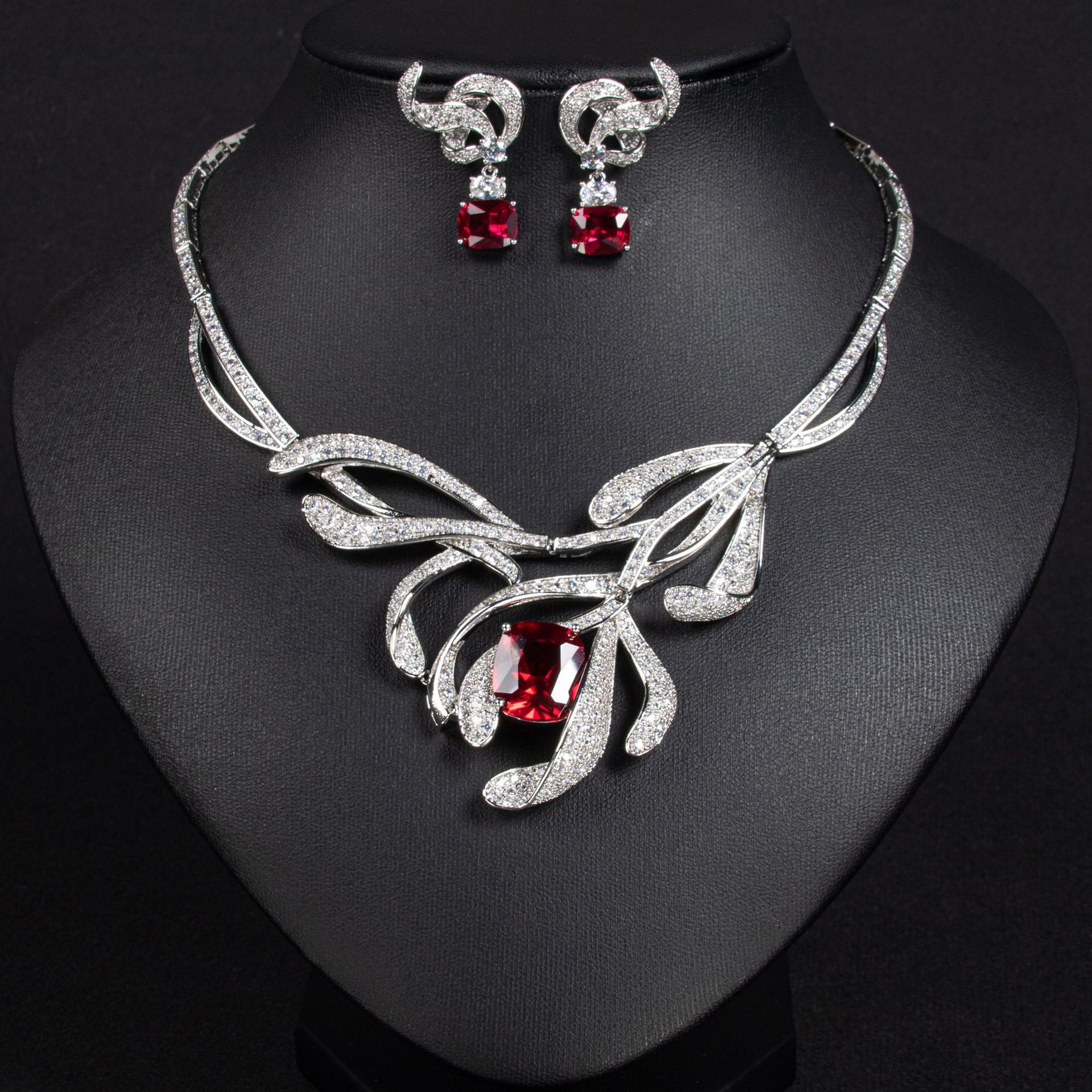 Luxurious Chinese Style Floral Necklace And Earring Set Embedded With Red Corundum Exquisite Jewelry For Women Plant Floral Pattern