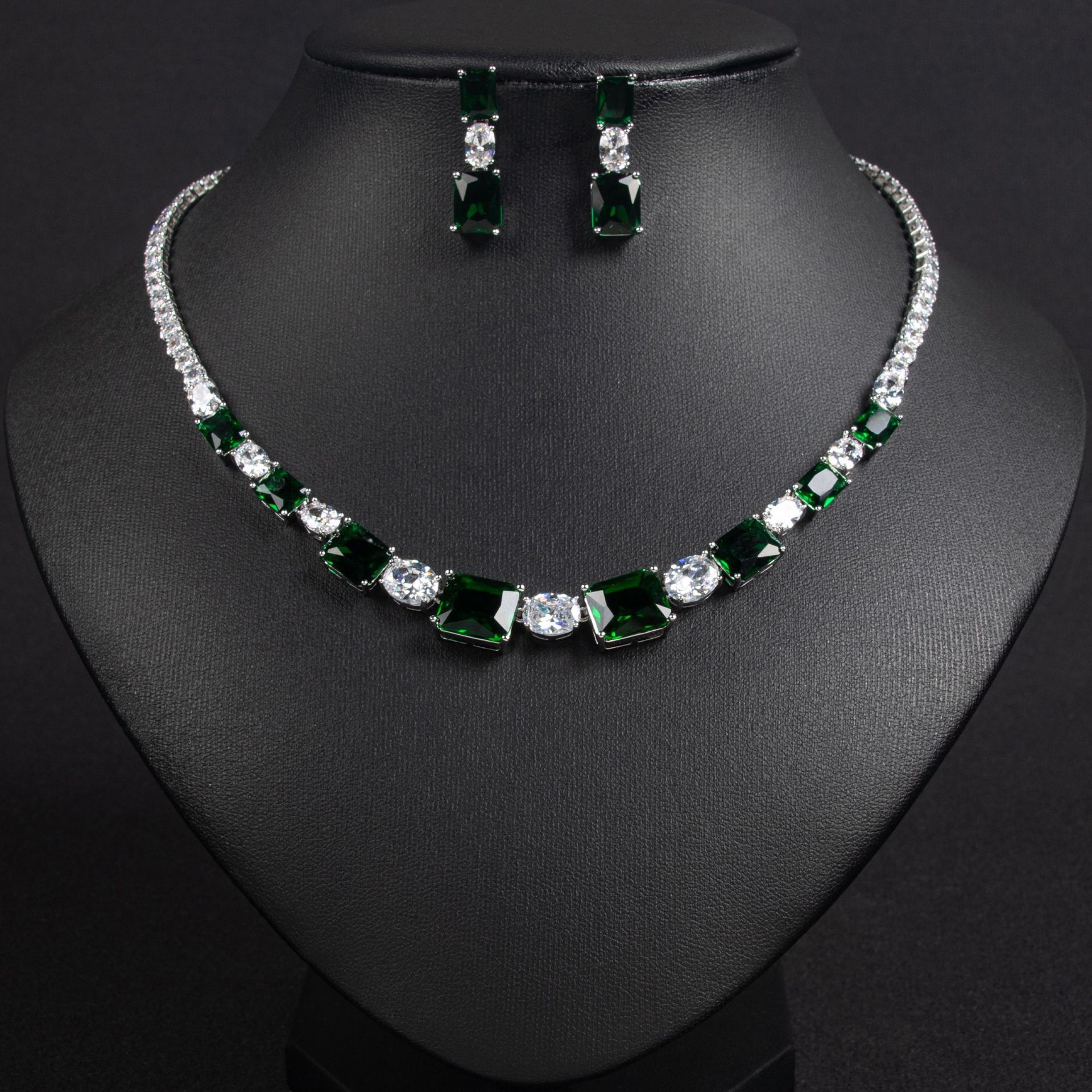 Wedding Dress Jewelry Set Women's Fashion Square Block Necklace Earrings Bracelet Luxury Style Copper Material Zircon Inlay