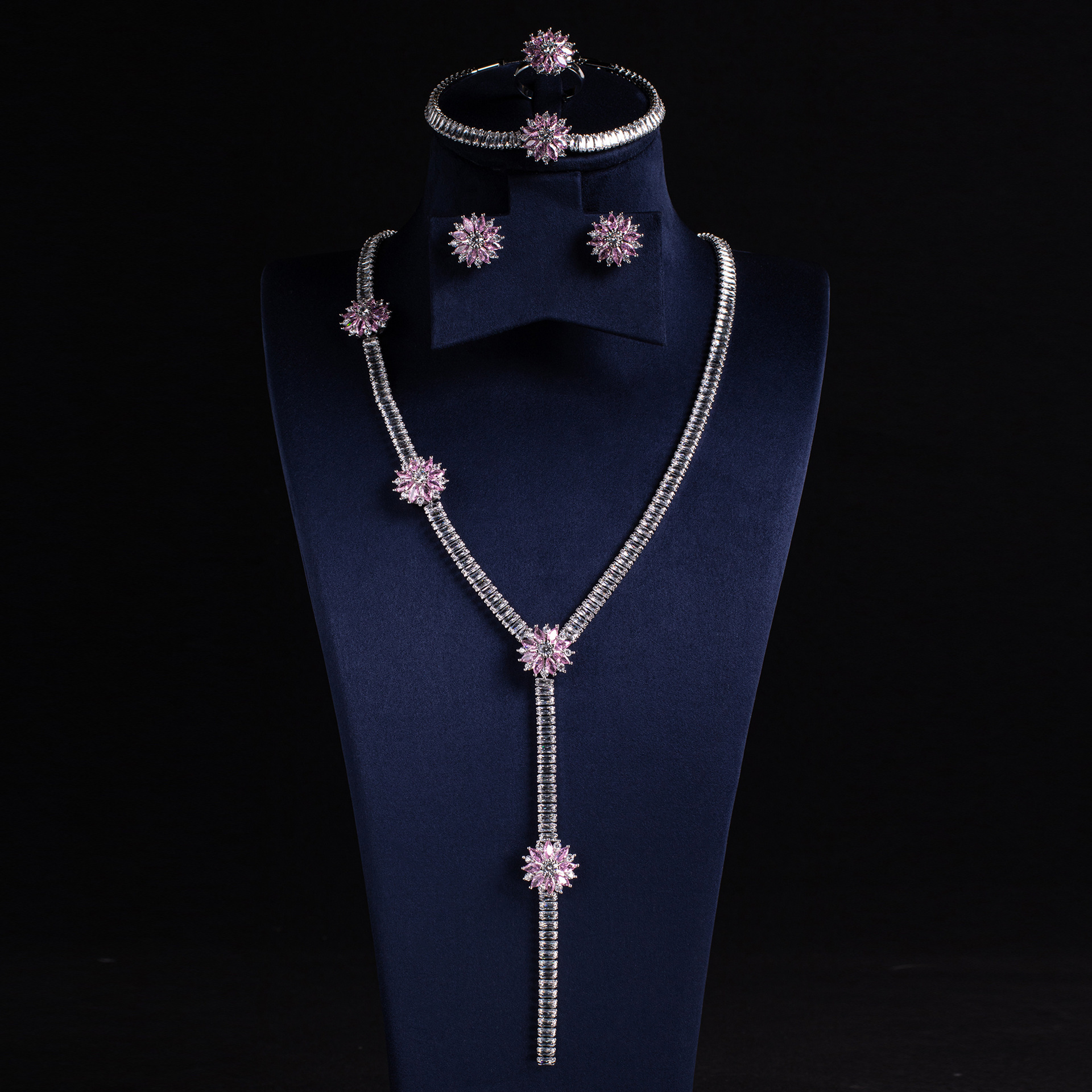 Glimmering Camellia Flower Gem Necklace Earrings Bracelet Ring Evening Gown Accessories Clavicle Chain Floral Ear Studs Jewelry Set