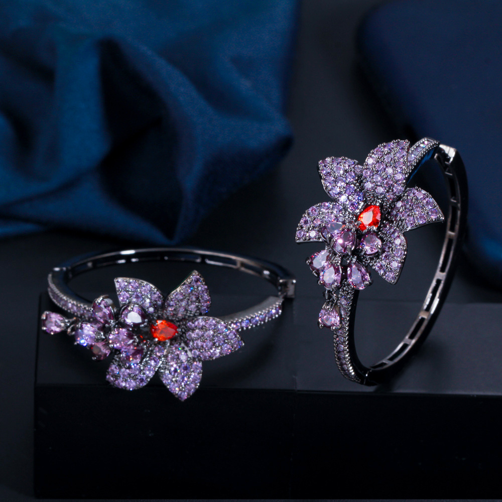 1 Pair Vintage Style Classic Style Geometric Flower Inlay Copper Zircon Earrings
