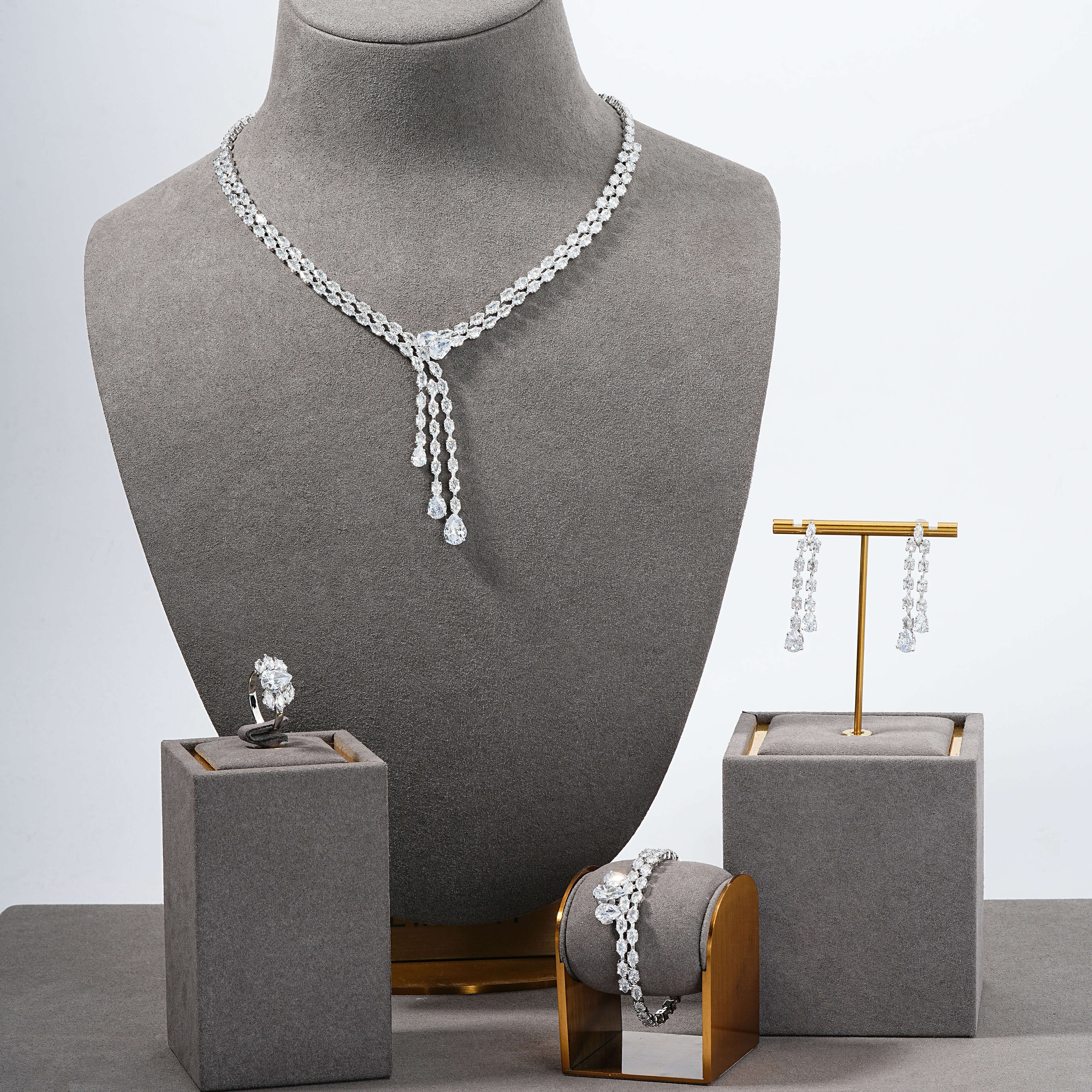 Elegant Fashion Jewelry Set, Water Drop Geometric Tassel Design Zircon Exquisite Necklace Earrings Bracelet Ring, Ideal Gift For Women, Suitable For Date And Party Accessories
