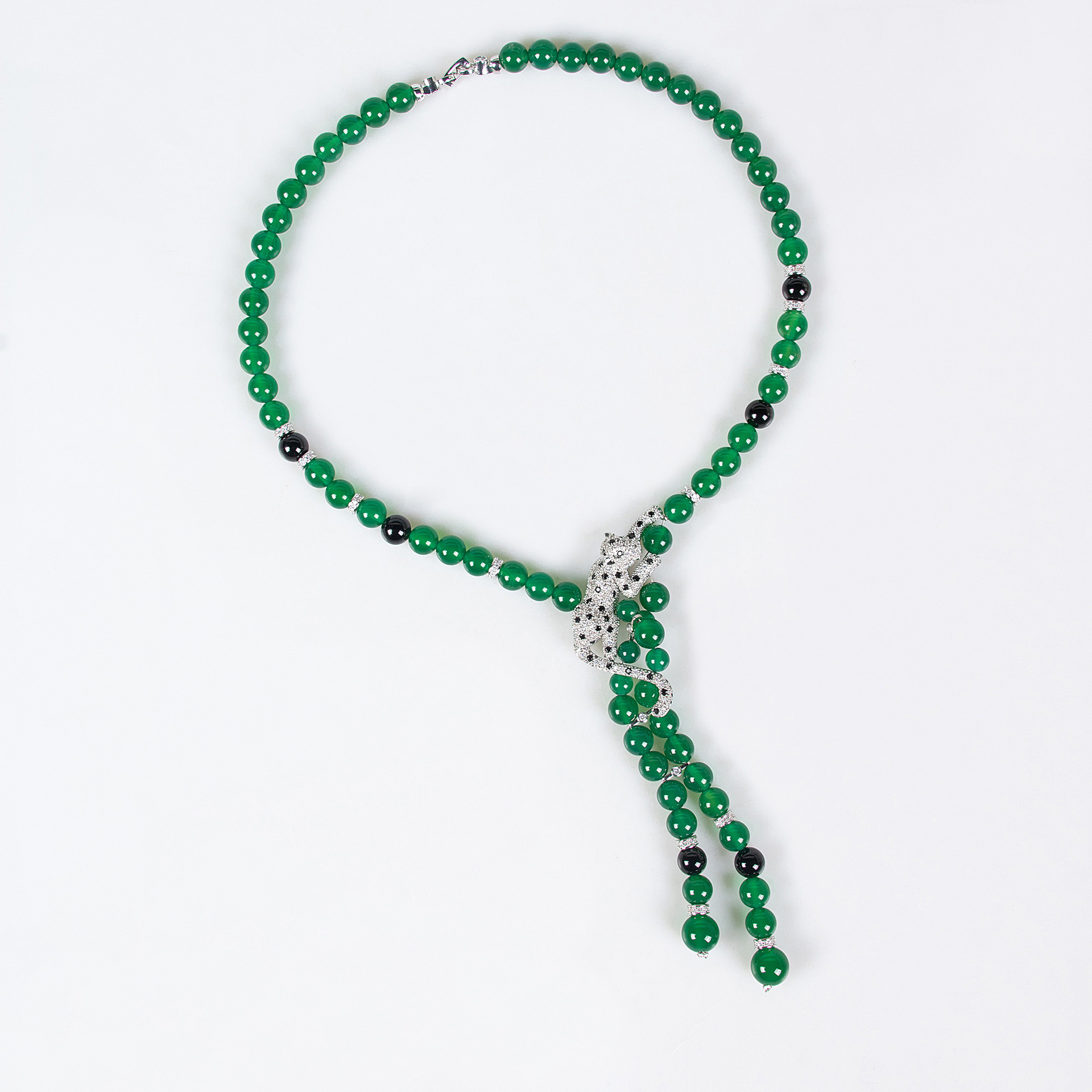 Elegant Fashionable Women's Necklace Set Lockbone Chain Hunt Leopard Head Design Beads Versatile High-End Feelings Jewelry