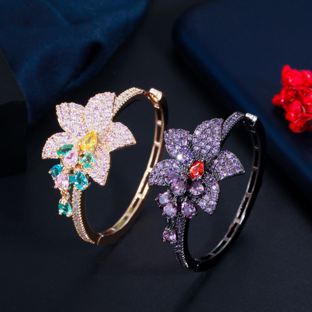 1 Pair Vintage Style Classic Style Geometric Flower Inlay Copper Zircon Earrings
