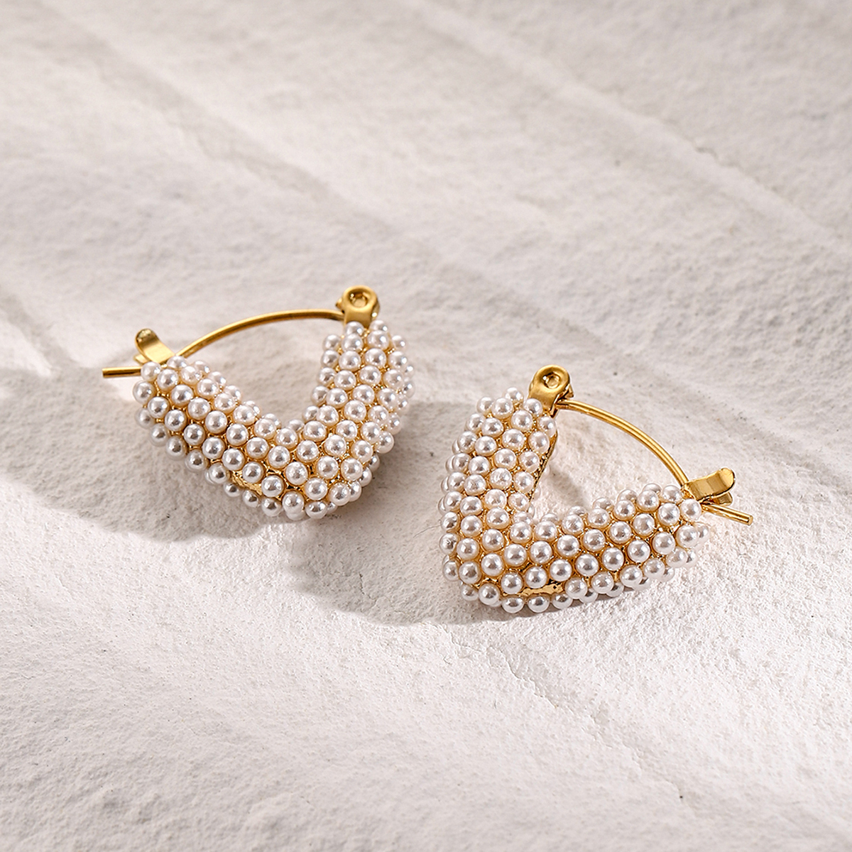 1 Pair Sweet Round Plating Inlay 304 Stainless Steel Imitation Pearl Pearl PVD Coated 18K Gold Plated Women's White Earrings