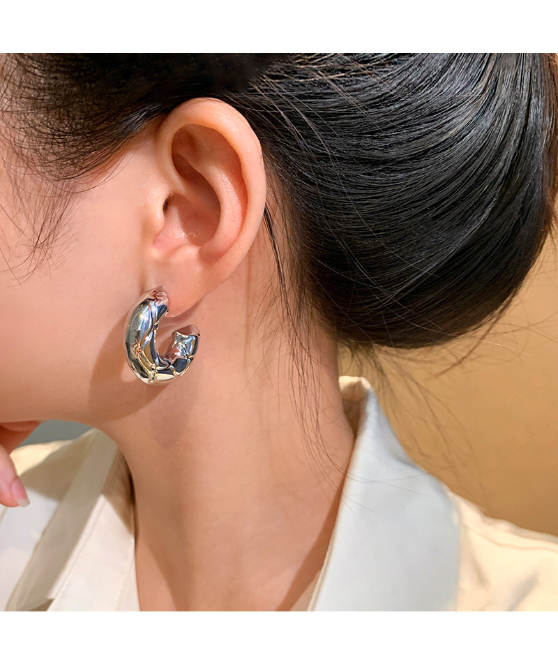 Golden Rhombus Pattern Earrings Women's Fashion Elegant Unique High-End Feelings Rose Story Geometric Design Copper Jewelry
