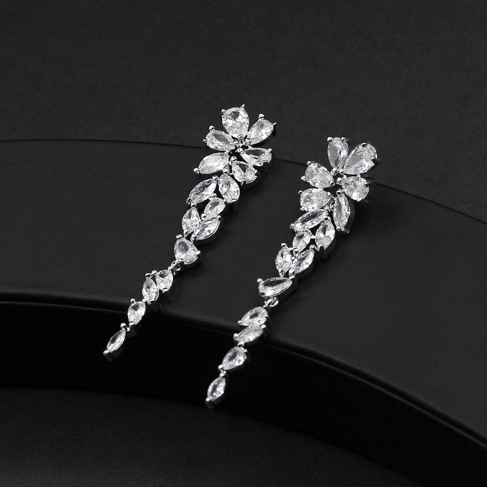 Style Long Zircon Tassel Earrings With Diamonds Fashion Evening Stage Wedding Dress Accessories Water Drop Earrings Wholesale
