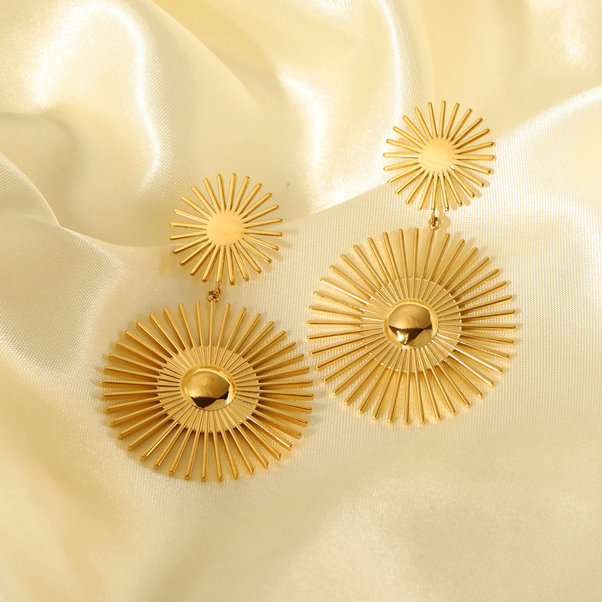 PVD Coated Real Gold Plated 18K Gold Solid Color 201 Stainless Steel Classic Style Waterproof Non Tarnish Drop Earrings