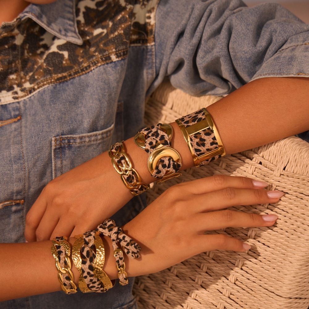 Stainless Steel Wide Open Bracelet With Leopard Print Ribbon Fashionable European Style Gold Plated Accessory For Women