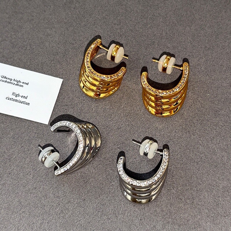 Elegant Classic Style Geometric Brass Women's Earrings