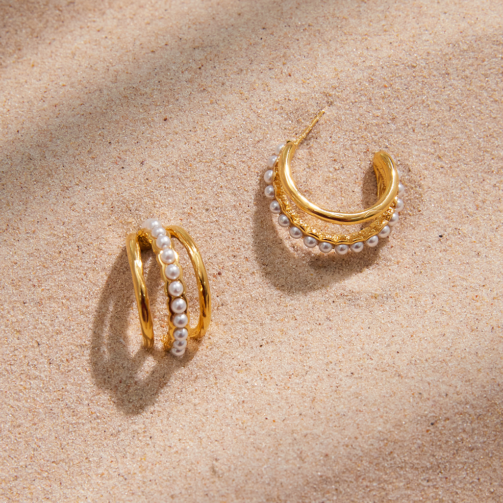 Women's Classic Style 18K Gold 304 Stainless Steel + Pearl Hollow C Hoop Earrings Geometric Vacuum Electroplating (Fired In Furnace) Pair