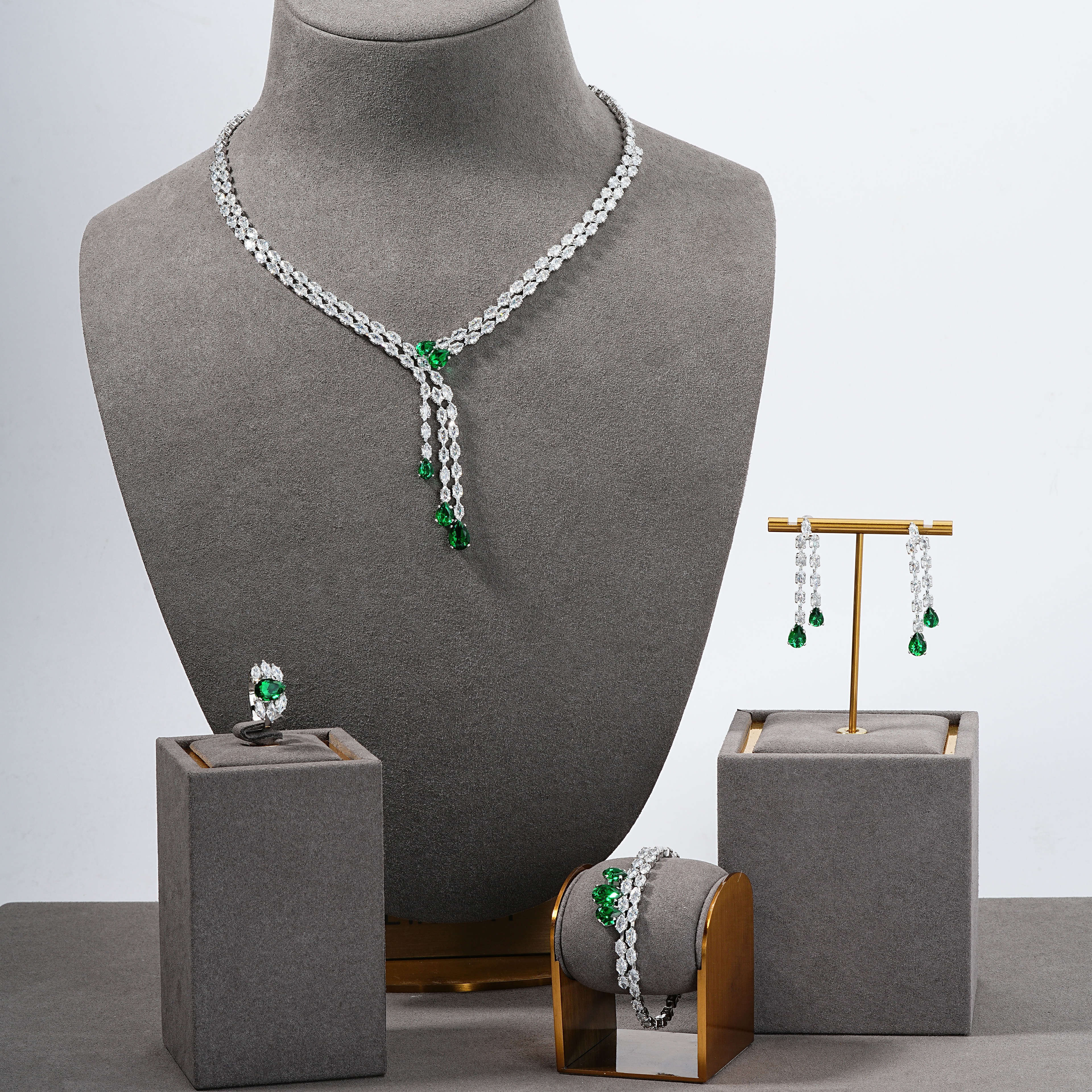Elegant Fashion Jewelry Set, Water Drop Geometric Tassel Design Zircon Exquisite Necklace Earrings Bracelet Ring, Ideal Gift For Women, Suitable For Date And Party Accessories