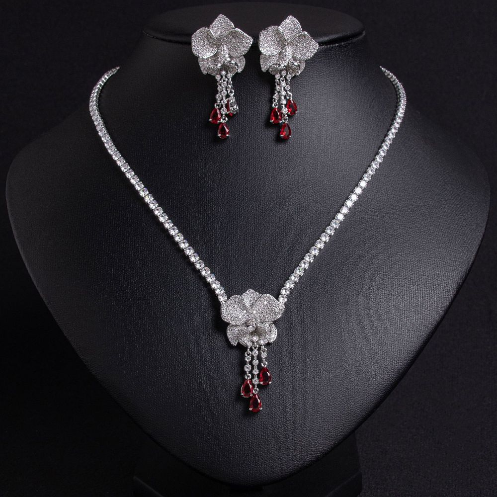 Elegant White Zircon Flower Earrings Necklace Set Bridal Jewelry Fashionable Luxury Copper Accessories For Women