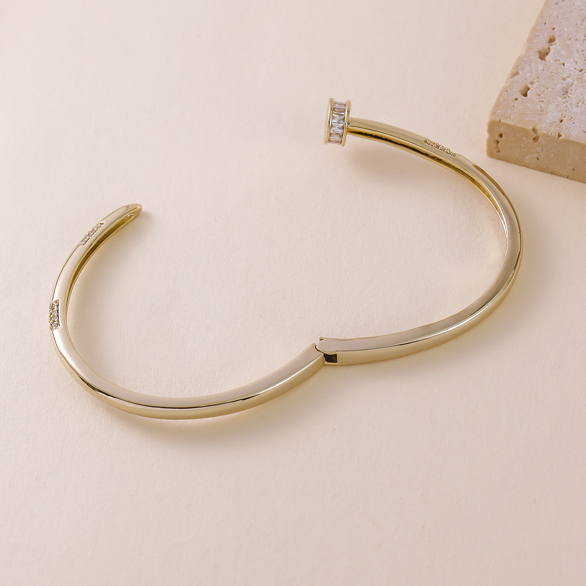 European And American New Style High-end Super Shiny Zircon Nail Bracelet Personality Round Open Band Diamond Bracelet Jewelry Water Plated 14K Gold Plated Geometric Pattern Copper Classic Commuter Bracelet