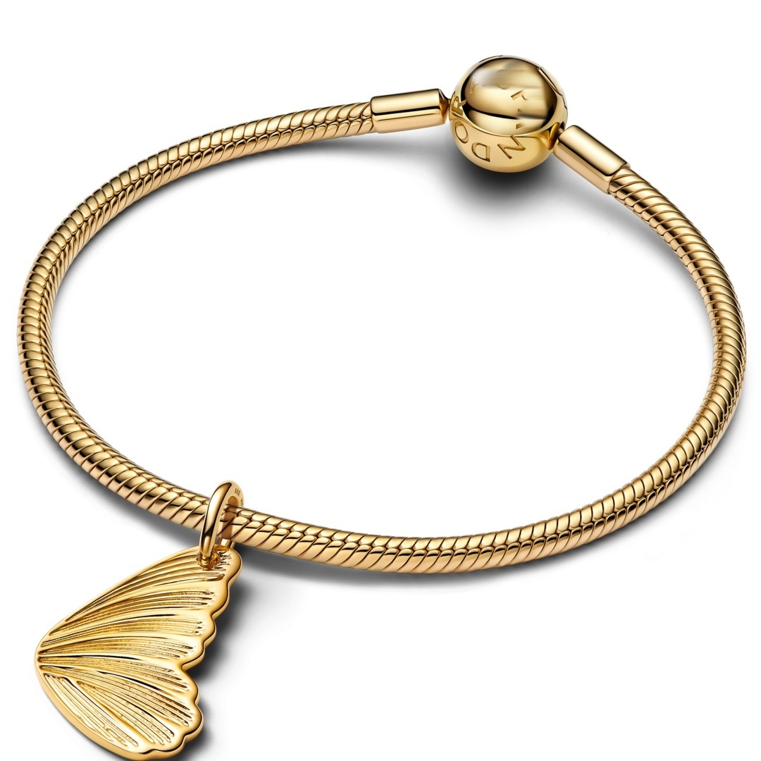 Gold Plated Silver Heart Shaped Open Hand Bracelet Fashionable Round Classic Jewelry Gift For Party Date Birthday Festival