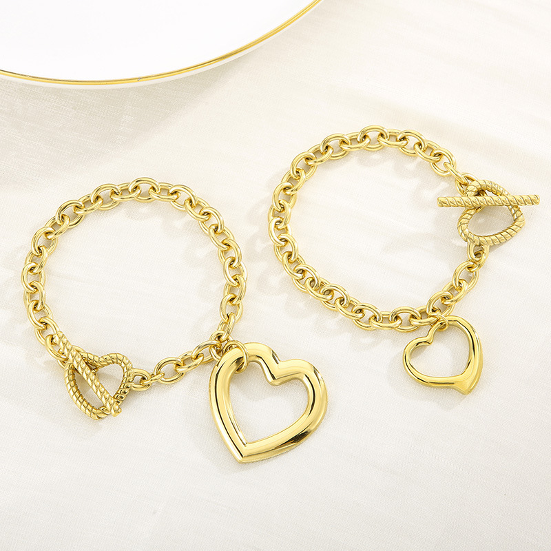 304 Stainless Steel Heart Shape PVD Coated 18K Real Gold Plated Simple Style Classic Style Waterproof Non Tarnish Plating Bracelets Necklace