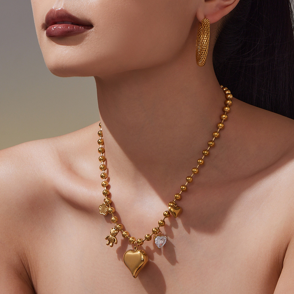 304 Stainless Steel Zircon Big Heart Bear Hollow Necklace Plated 18K Real Gold  Fashion Versatile Jewelry INS Style Gorgeous Novel Design
