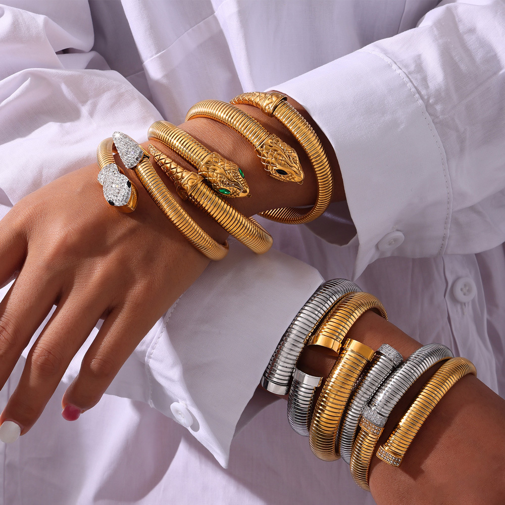 PVD Coated Real Gold Plated 18K Gold Snake 304 Stainless Steel Casual Modern Style Classic Style Waterproof Non Tarnish 304 Stainless Steel Bangle