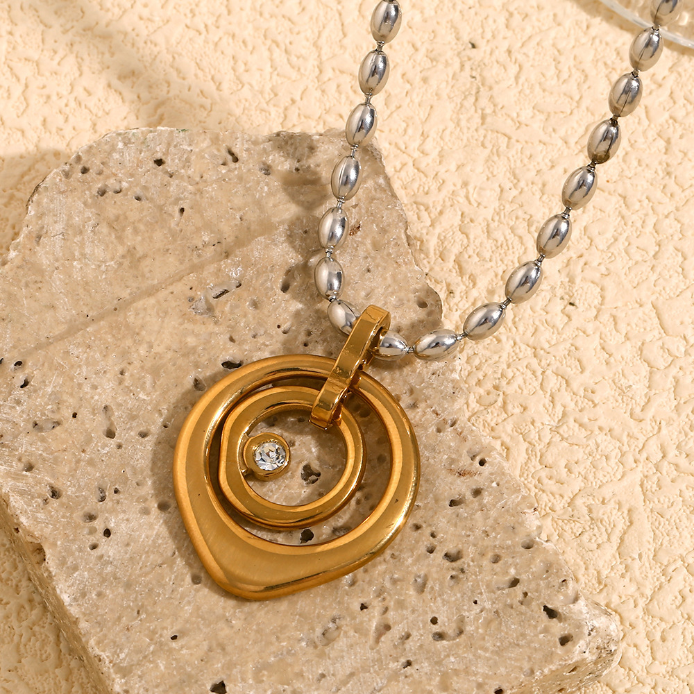 PVD Coated Real Gold Plated Round 304 Stainless Steel Vintage Style Classic Style Waterproof Non Tarnish 304 Stainless Steel Pendant Necklace