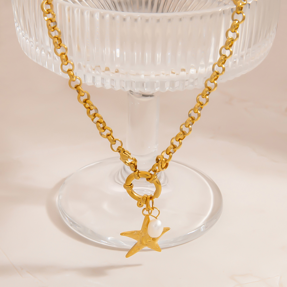 PVD Coated Real Gold Plated 18K Gold Starfish 304 Stainless Steel Luxurious Vacation Classic Style Waterproof Non Tarnish 304 Stainless Steel Lobster Trigger Clasp Closure Pendant Necklace