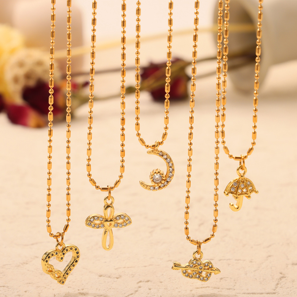 304 Stainless Steel Copper Moon Heart Shape Umbrella PVD Coated Rhinestones Real Gold Plated Elegant Simple Style Classic Style Waterproof Non Tarnish Plating Inlay White Gold Pendant Necklace