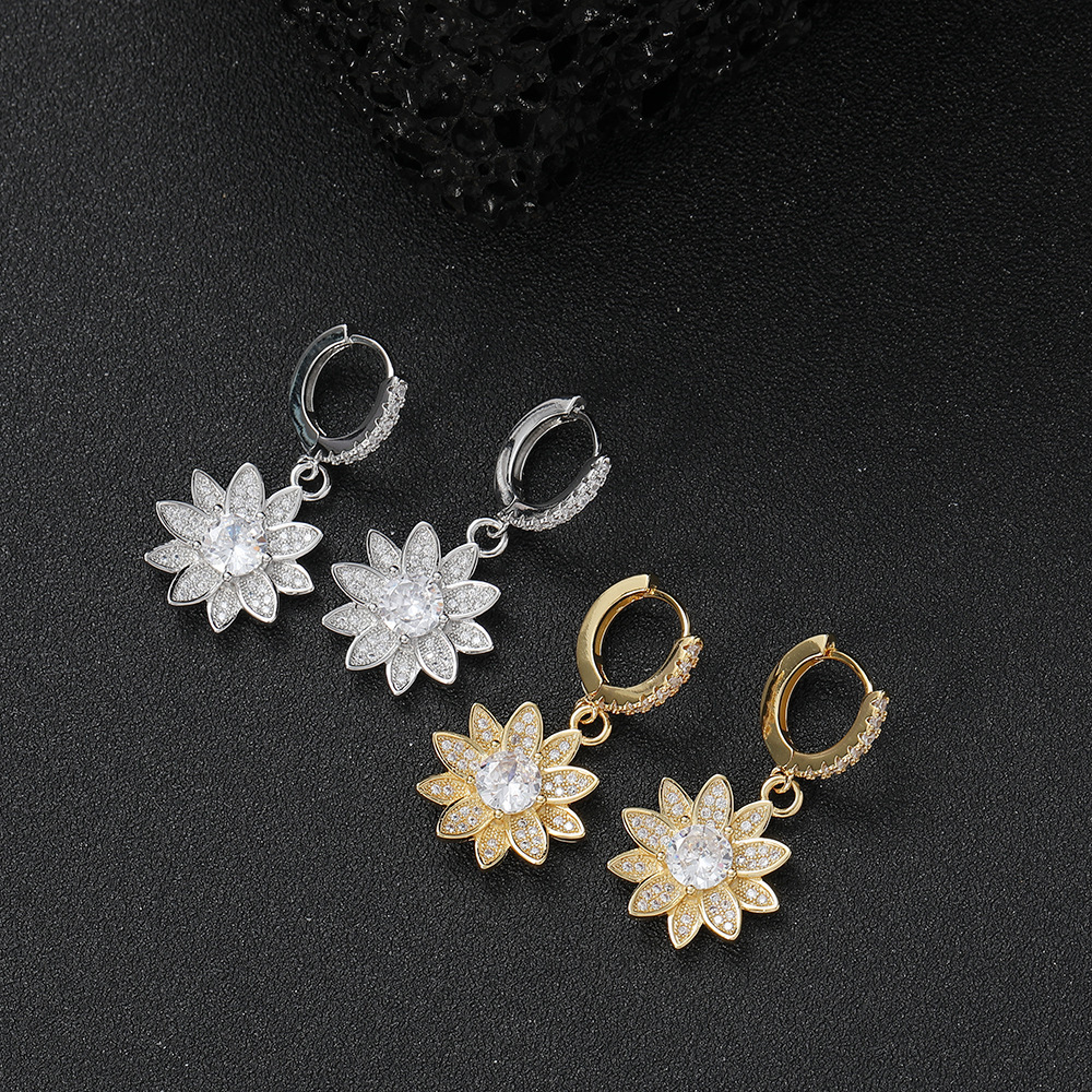 Sunflower Stud Earrings Copper Embedded Zircon Women's Classic Flower Earrings Hip Hop Style Jewelry Accessories