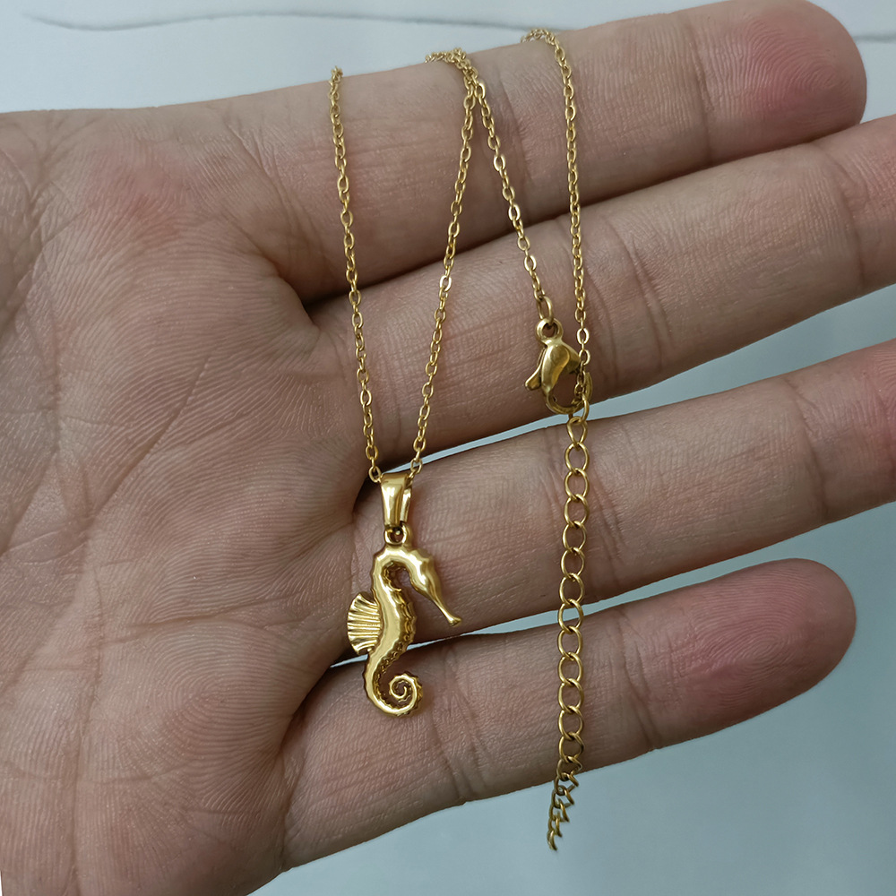 18K Gold Plated Turtle Starfish Shell 304 Stainless Steel Animal Pendant Necklace Fashion Starfish Conch Collarbone Chain Women's Ocean Series Jewelry Accessories
