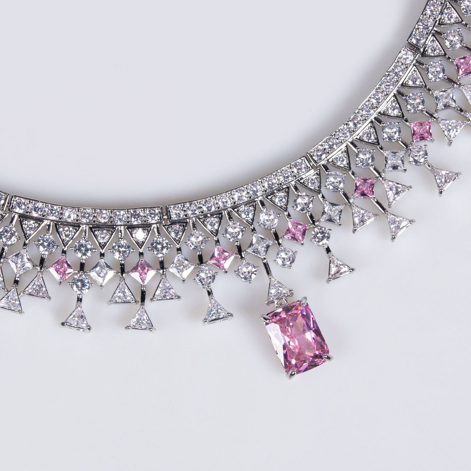 Elegant Zircon Necklace Earring Set Bridal Gown Accessories High-End Jewelry Women's Stylish Floral Pattern Retro Craftsmanship