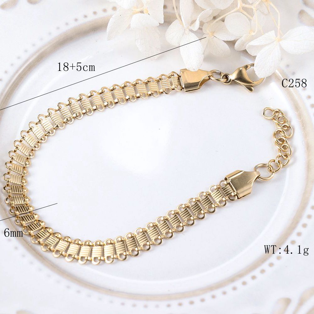PVD Coated 18K Gold Plated Solid Color 201 Stainless Steel Simple Style Classic Style Waterproof Non Tarnish 201 Stainless Steel Bracelets