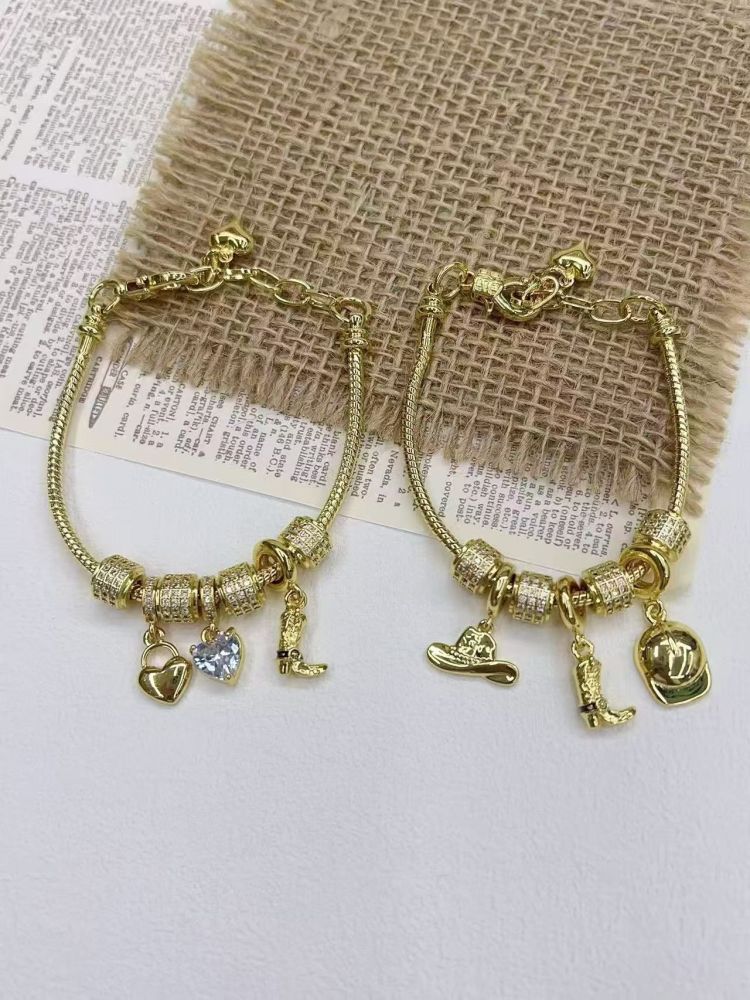 European And American Classic INS Style Copper Color Retention Electroplated 18K Real Gold Heart Denim Hat Beaded Zircon Bracelet Handmade Multi Pendant Water Plated Boots