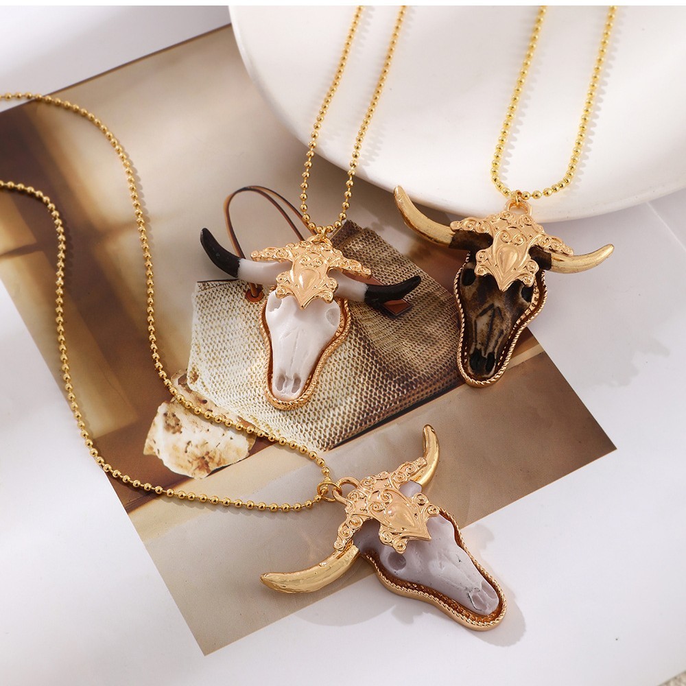 Resin Bull Head Bead Series Necklace Vintage Pendant Valentine's Day Couple Jewelry Accessories