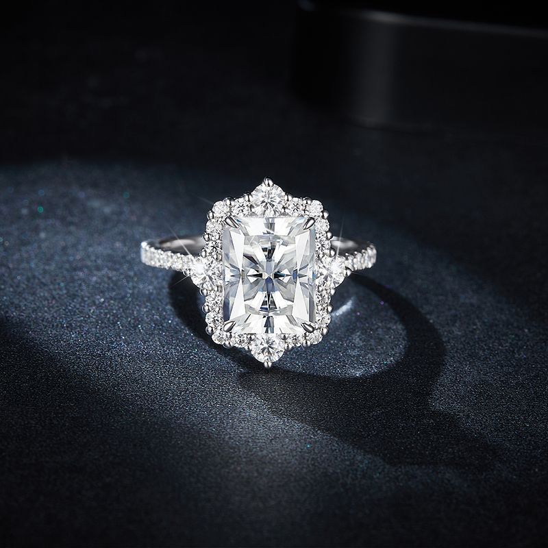Moissanite Rings Geometric