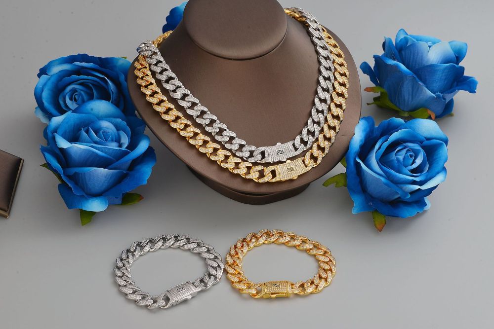 Cuba Titanium Steel Necklace For Men And Women Simple Fashion Couple Lockbone Chain Personality Hip Hop Bracelet Accessories