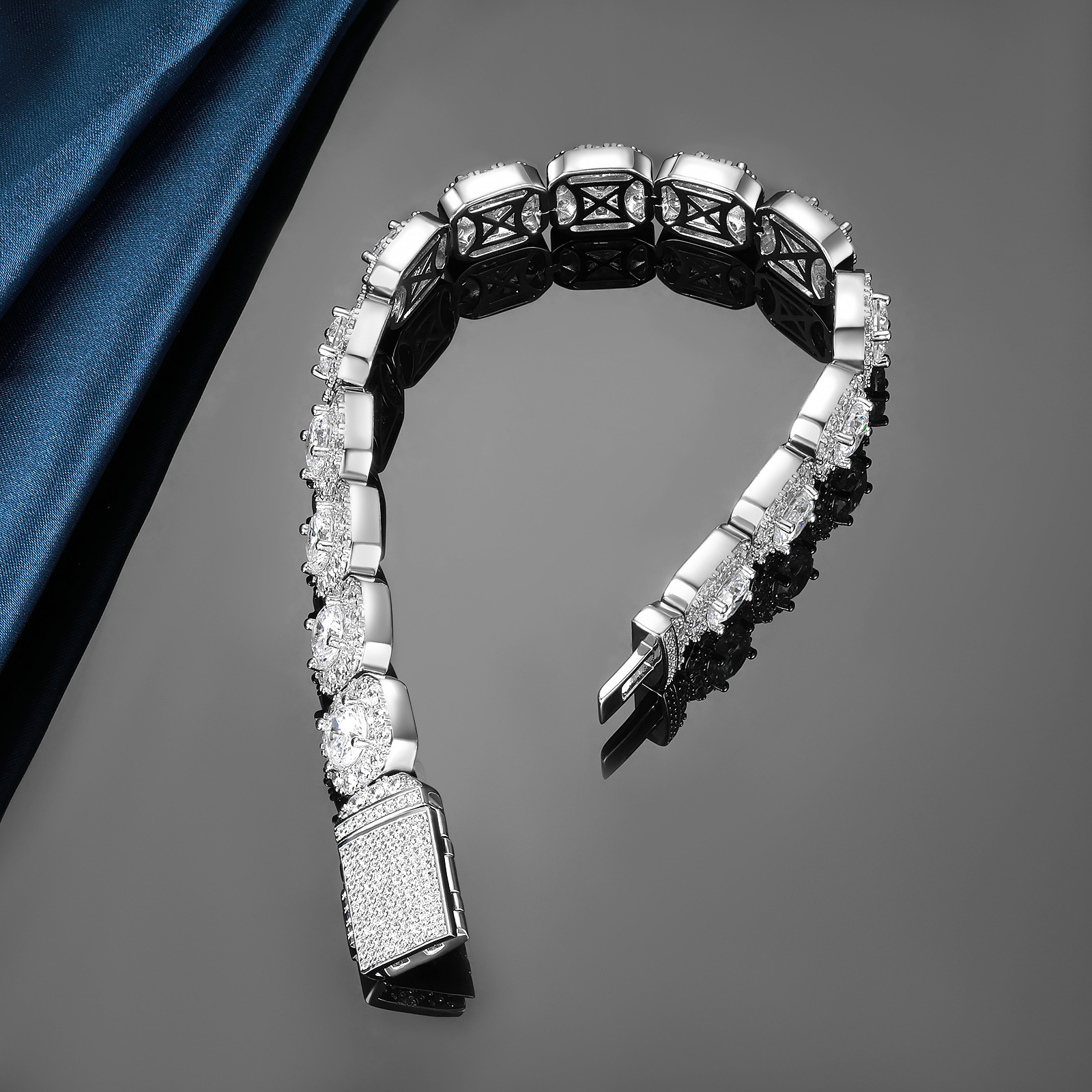 Cuban Bracelet 12mm Wide Rock Sugar Chain Zircon Bracelet Flip Cover Men's Bracelet Trendy Jewelry Tennis Bracelet Accessories