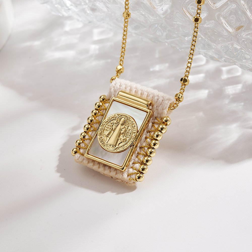Hot-Selling New Copper Water Plated Imitation Gold Shell Virgin Mary Character Necklace