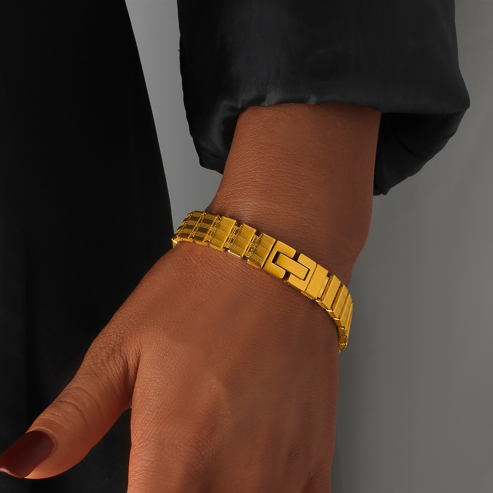 Adjustable Titanium Steel Stripe Bracelet Non-Fading Gold Plated Stainless Steel Wristband Women Jewelry Accessories