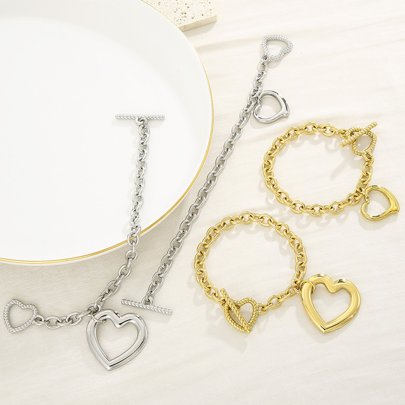 304 Stainless Steel Heart Shape PVD Coated 18K Real Gold Plated Simple Style Classic Style Waterproof Non Tarnish Plating Bracelets Necklace