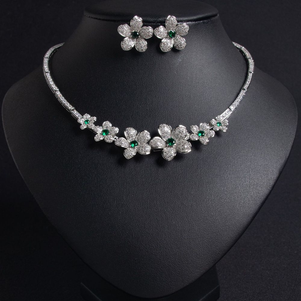 Fashionable Luxury Zircon Flower Wedding Dress Accessories Bridal Necklace Set Earrings And Necklace Jewelry For Brides