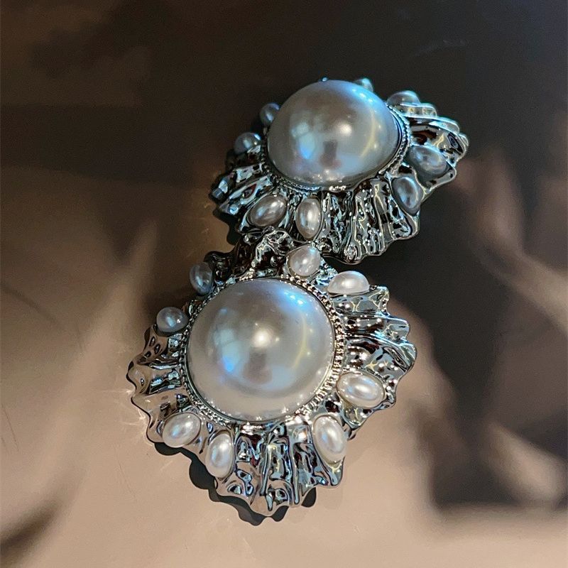 Exaggerated Pearl Drop Earrings Retro French Court Style Fashion Show Trendy Large Hoop Earrings Women's Jewelry Accessories